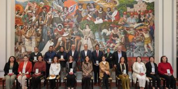 Pepe Chedraui entrega acreditaciones a 15 OSC