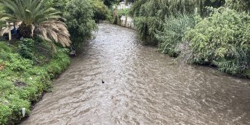 Textileros niegan contaminar el río Atoyac