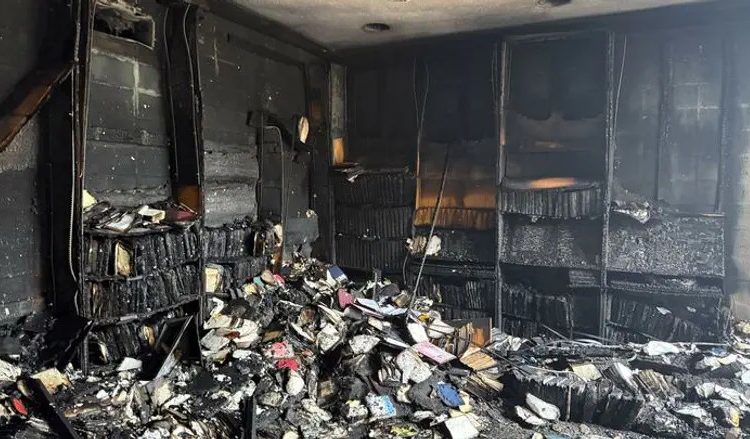 Un hombre incendia la mayor sinagoga de Misisipi