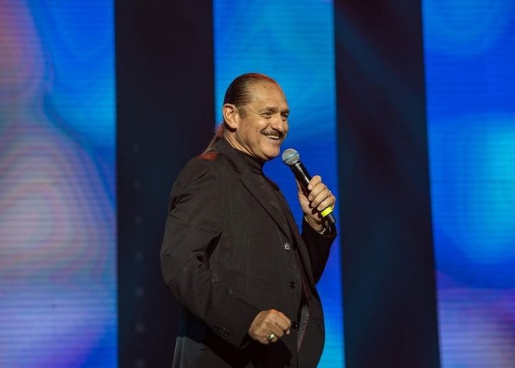 Teo González: 50 años haciendo reír… y Puebla se suma a la carcajada histórica