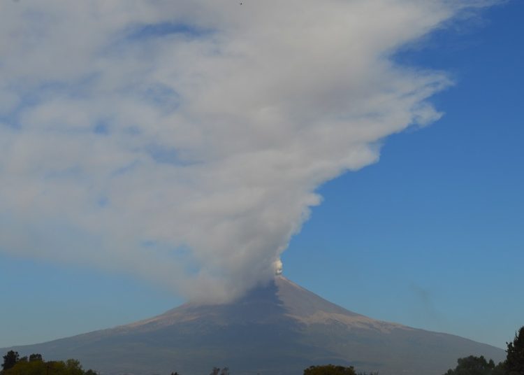 Refuerzan acciones preventivas ante actividad del Popocatépetl