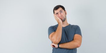 Desdichados y aburridos