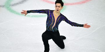 Donovan Carrillo avanza a la final olímpica del programa corto del patinaje artístico