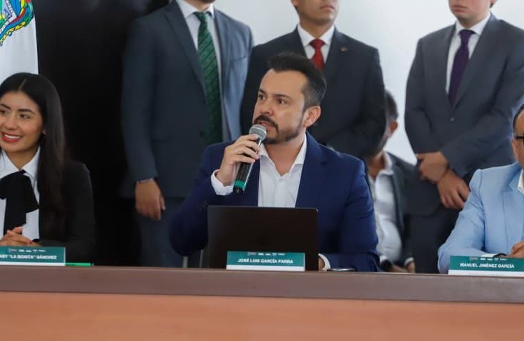 Rehabilitación de la cancha del estadio Cuauhtémoc está al 90%