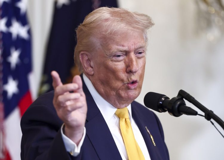Trump se reúne con 40 países en su Junta de Paz