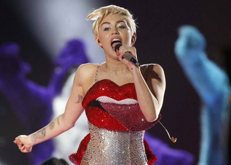Anuncia Disney el regreso de Miley Cyrus como Hannah Montana