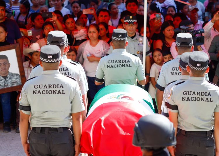 Guardia Nacional rinde honores póstumos a sargento poblano caído en Jalisco