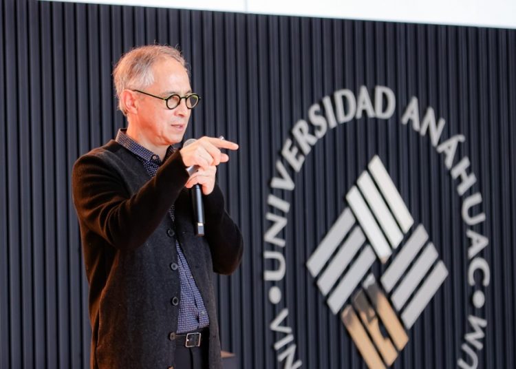 Arquitectura que cuestiona, propone y transforma por Daniel Bonilla en la Anáhuac