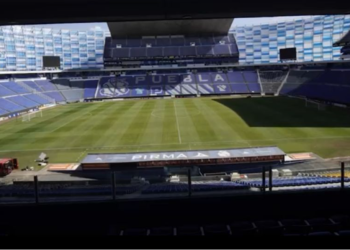 ¿Por qué la zona sur de la cancha del estadio Cuauhtémoc va más lento que el resto?