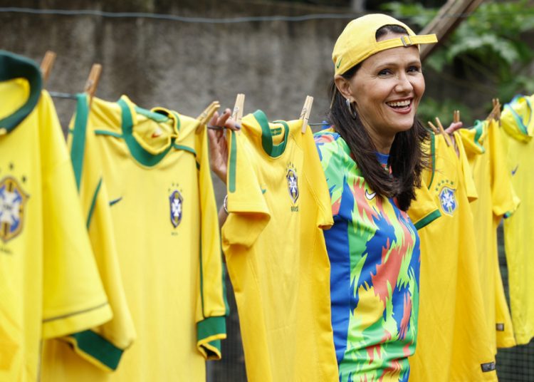 Hincha brasileña va por su séptimo Mundial