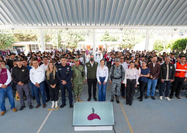 Pepe Chedraui fortalece el bienestar social con ‘Senderos de Paz’ en unidades habitacionales