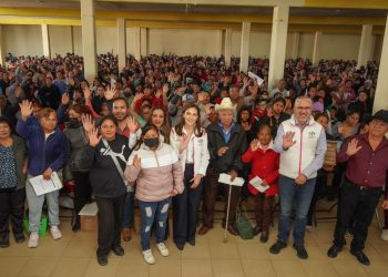 MariElise Budib brinda apoyos alimentarios en San Francisco Totimehuacan