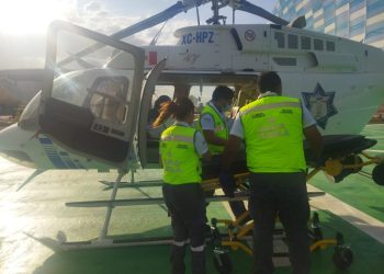 Coordinación entre Sector Salud permite traslado aéreo desde Chautla de Tapia