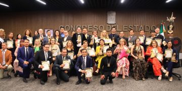 Pavel Gaspar y Rodrigo Abdala recibieron el Galardón Honorífico Internacional