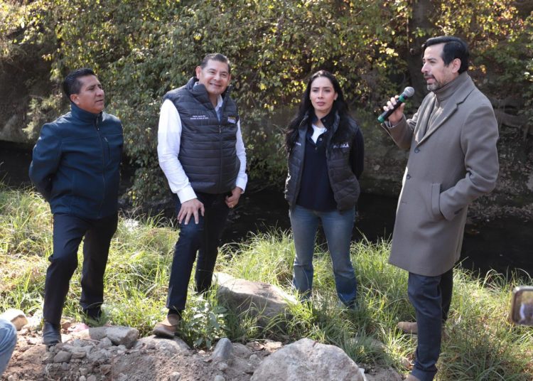 Supervisa Armenta obras de rescate del río Atoyac