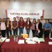 Tonantzin Fernández escucha a pobladores de Santa Bárbara Almoloya
