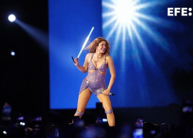 Shakira cierra 13 llenos en Ciudad de México