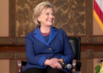 Hillary Clinton acepta comparecencia pública por caso Epstein