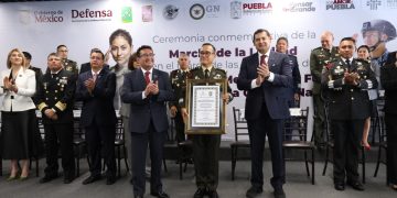 Congreso de Puebla rinde homenaje a las Fuerzas Armadas