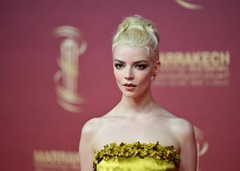 Anya Taylor-Joy y Keanu Reeves encabezan estrenos de Apple TV