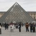 Redada en el Louvre destapa fraude masivo de entradas y guías