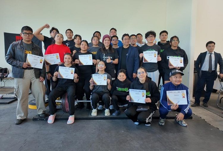 Puebla clasifica a 17 pesistas al regional rumbo a Olimpiada 2026