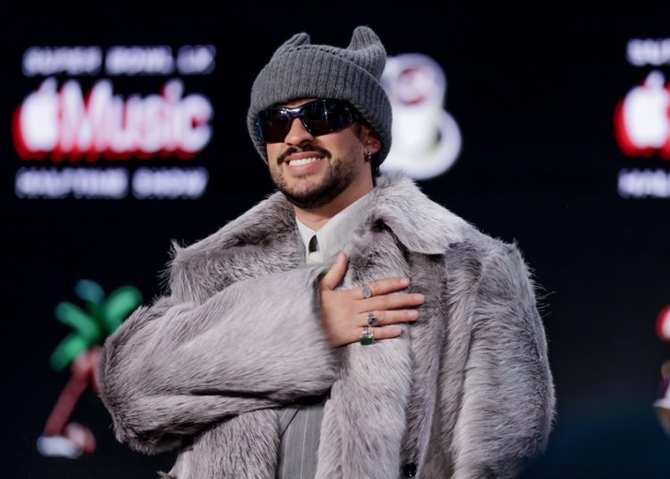 Bad Bunny promete fiesta y cultura en descanso del Super Bowl