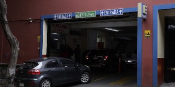 Exigen mayor vigilancia y sanciones a estacionamientos