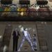 Grafiti de Bad Bunny en Barcelona reivindica la paz frente a Trump