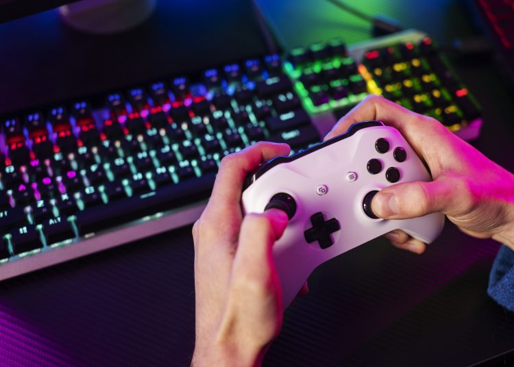 Comunidades de plataformas digitales y juegos en línea serán reguladas