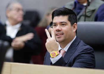 Jaime Natale propone fiscalía especializada contra el maltrato animal en Puebla