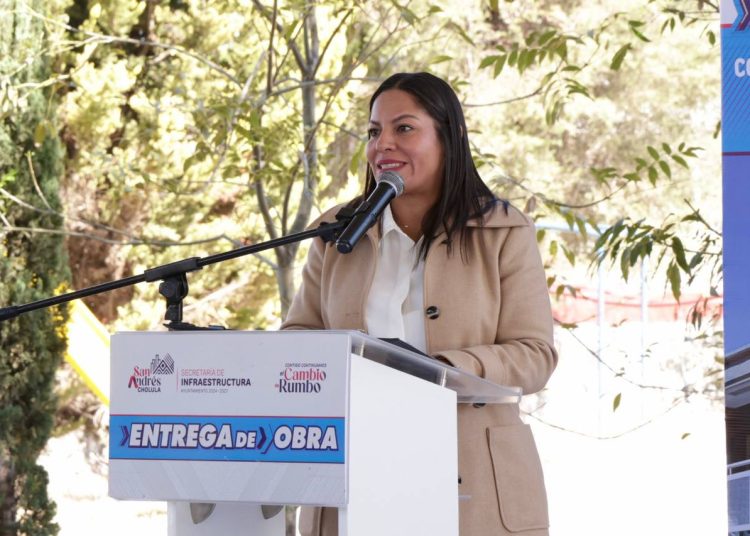 Lupita Cuautle sigue entregando obras de calidad para el desarrollo educativo