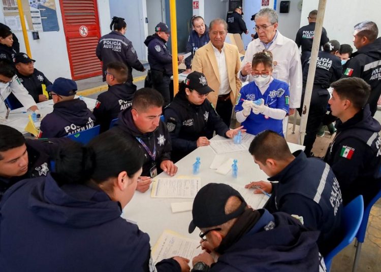Más de 850 policías auxiliares buscan Licencia Colectiva 38