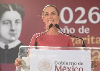 México no se vende, no se rinde y esta de pie: Claudia Sheinbaum  entrega tarjetas del bienestar en Morelia