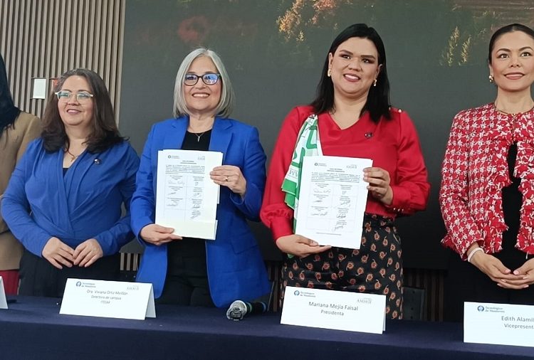 Tec de Monterrey y empresarias impulsan formación de emprendedoras