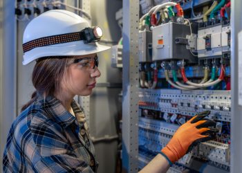 Gobierno de Puebla impulsa certificación en electromovilidad y sistemas eléctricos