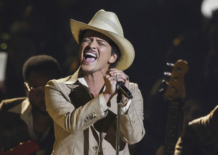 Bruno Mars mostrará su lado más latino con gira ‘The Romantic’ en México