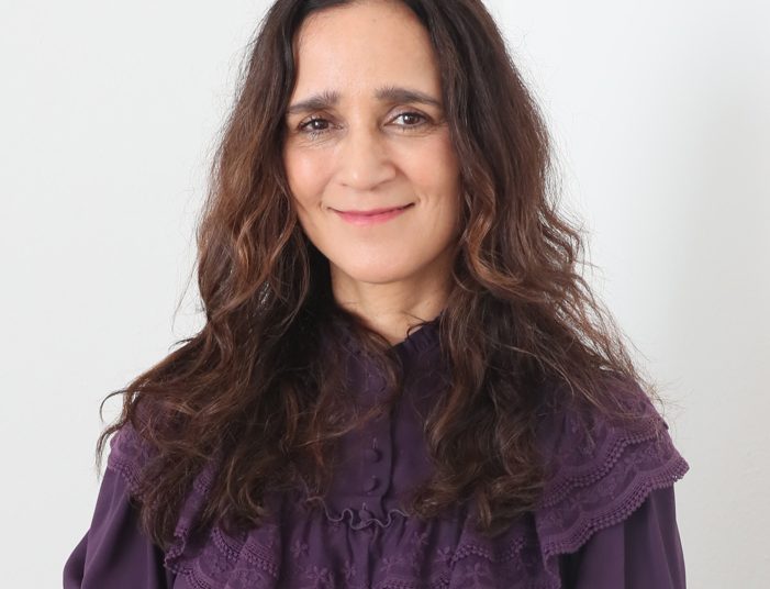 Julieta Venegas anuncia su debut en la literatura