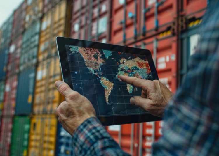 Exportaciones mexicanas crecen 12.2% pese a caída automotriz