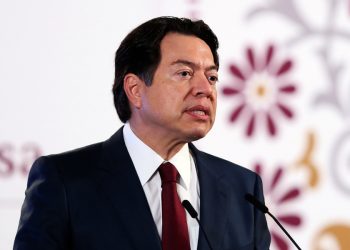 México abre debate sobre celulares en escuelas