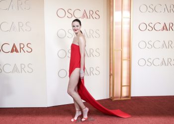 Rosa Byrne y Renate Reinsve, primeras en la alfombra roja