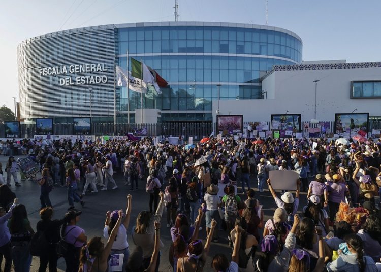 Gobierno de Puebla garantiza seguridad en marchas del 8M