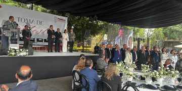 Pide Armenta a constructores participar en proyectos