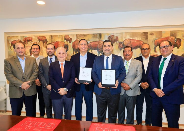 Cemex y CMIC impulsan sector de la construcción en México