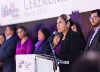 Destaca Lupita Cuautle avances y estrategias a favor de las mujeres en ceremonia cívica
