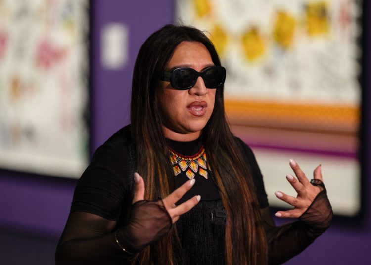 La Chola Poblete llega a São Paulo con su “pop andino”