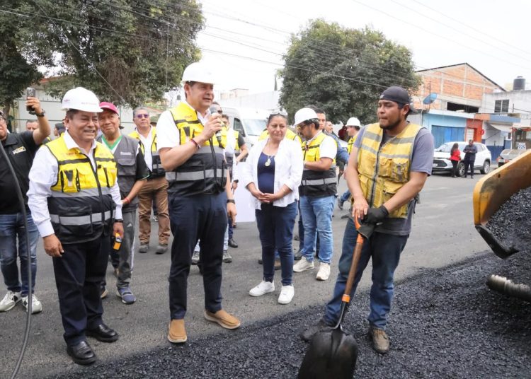 Avanza 50 por ciento pavimentación de Calle Jesús Reyes Heroles