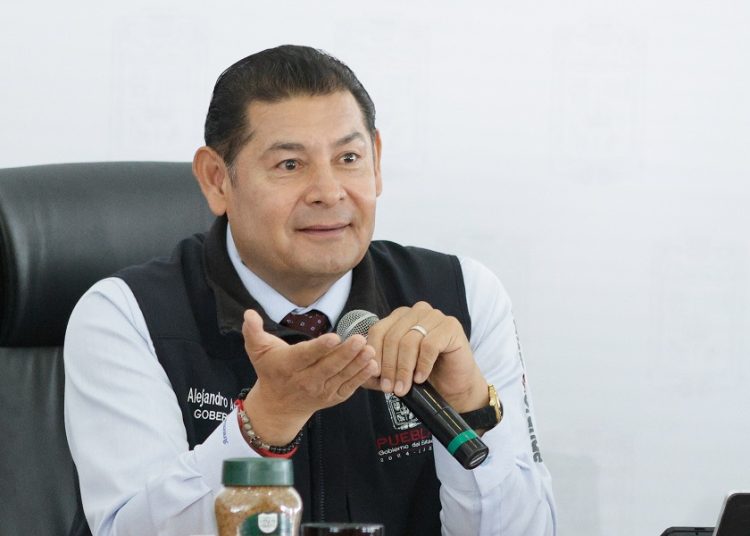 Armenta ofrece disculpa por ‘caja chica’, pero exige inversión en el Club Puebla