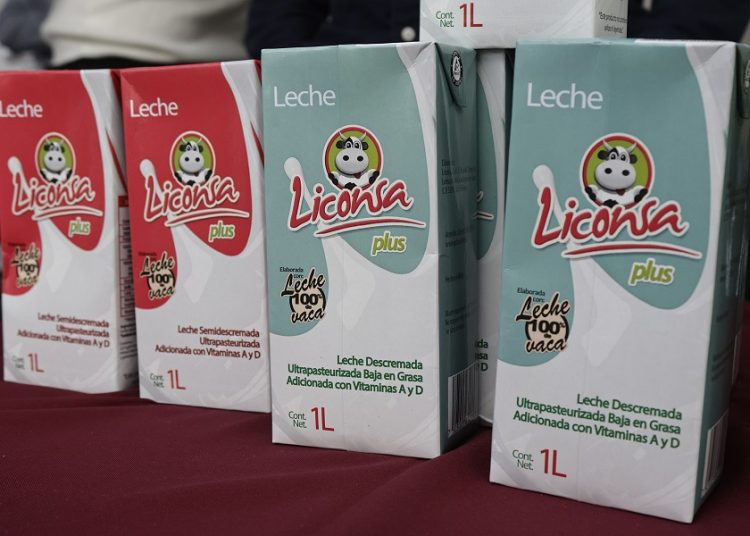 Puebla avanza como referente en abasto social de leche