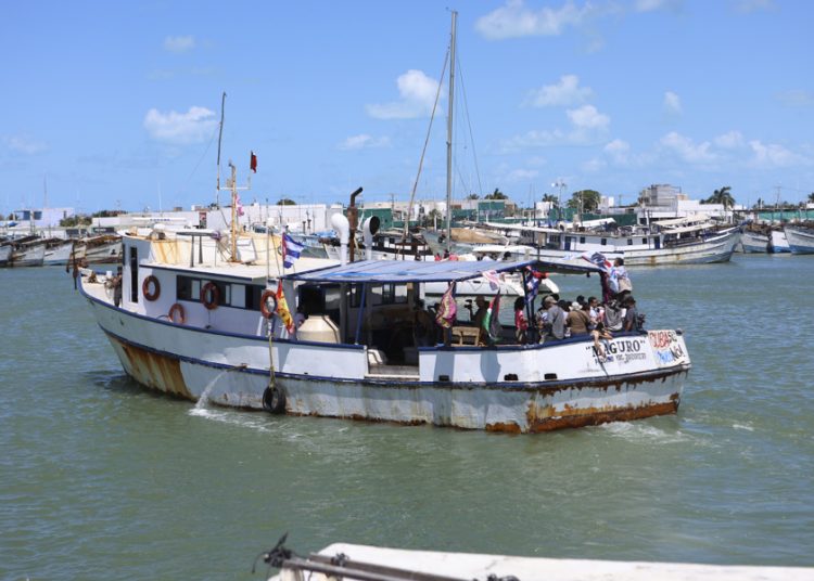 Convoy Nuestra América zarpa de México a Cuba